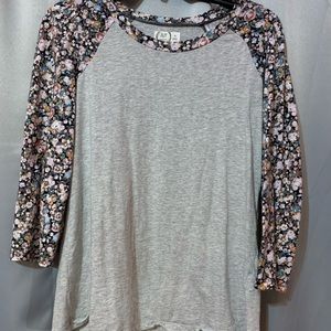 Maurice’s Women’s 3/4 Sleeve Top